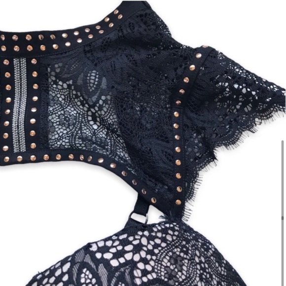 NEW! Victoria’s Secret black push-up bra with lace top attached - Picture 7 of 16